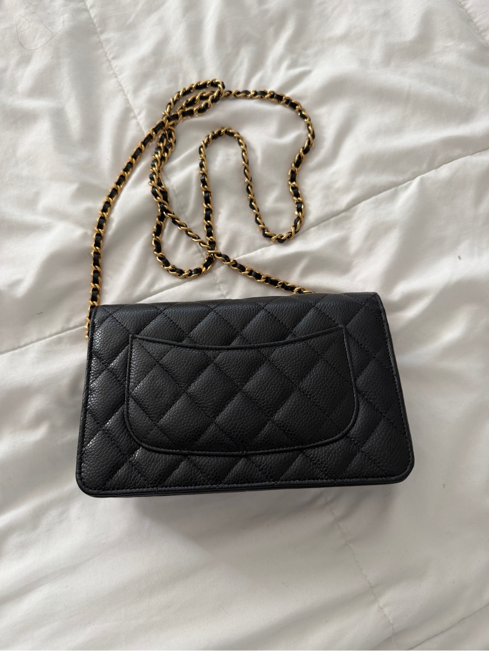 CHANEL Black Quilted Crossbody with Gold Chain - Picture 2 of 4